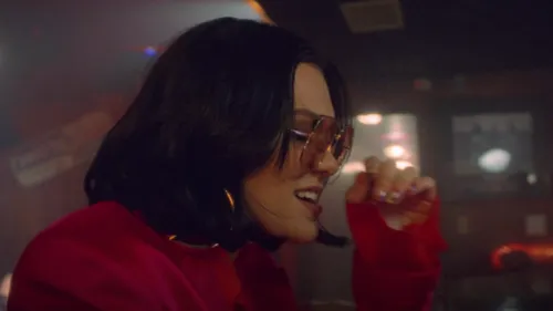 Jessie J  "I Want Love"